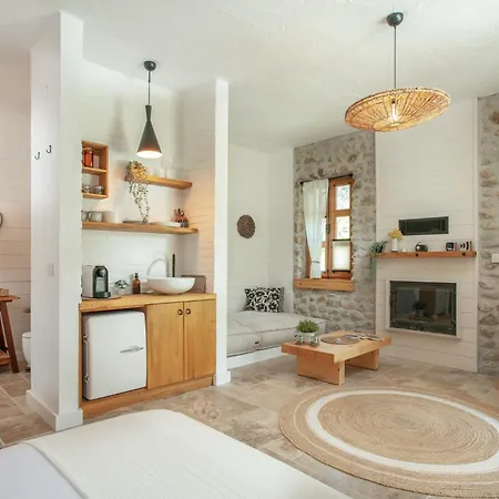 Zhi Homes - Eski Appartamento